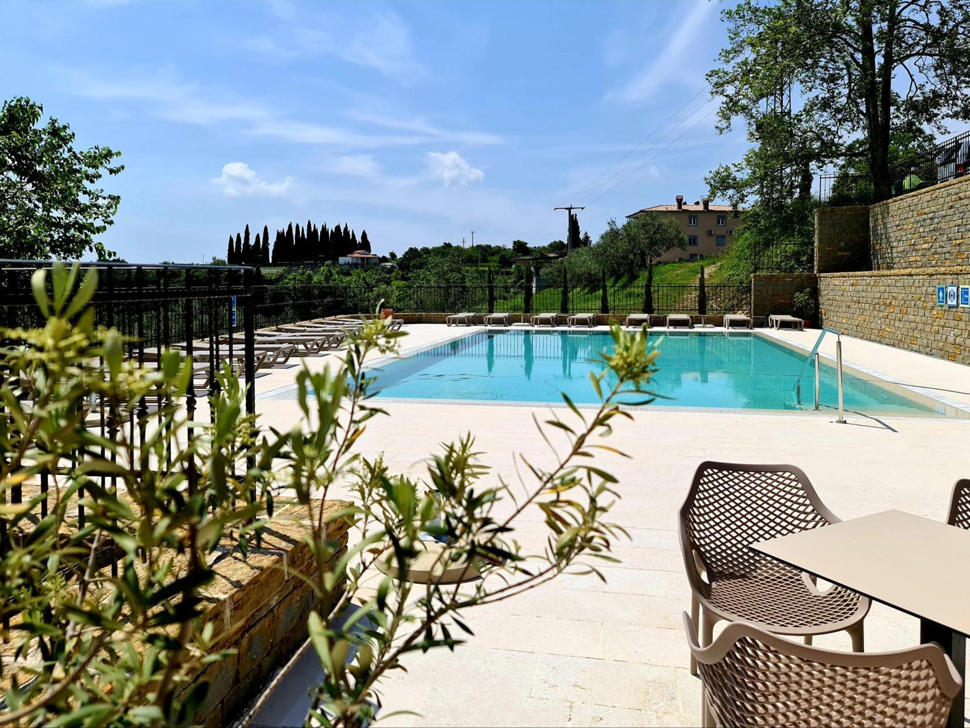 Hotel Stara Sola - Oleander Resort Korte エクステリア 写真