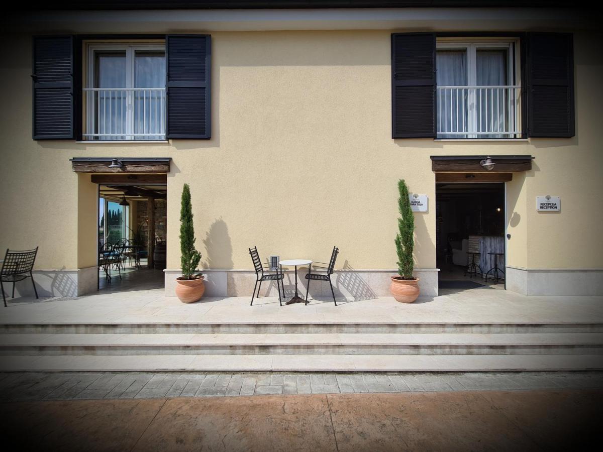 Hotel Stara Sola - Oleander Resort Korte エクステリア 写真