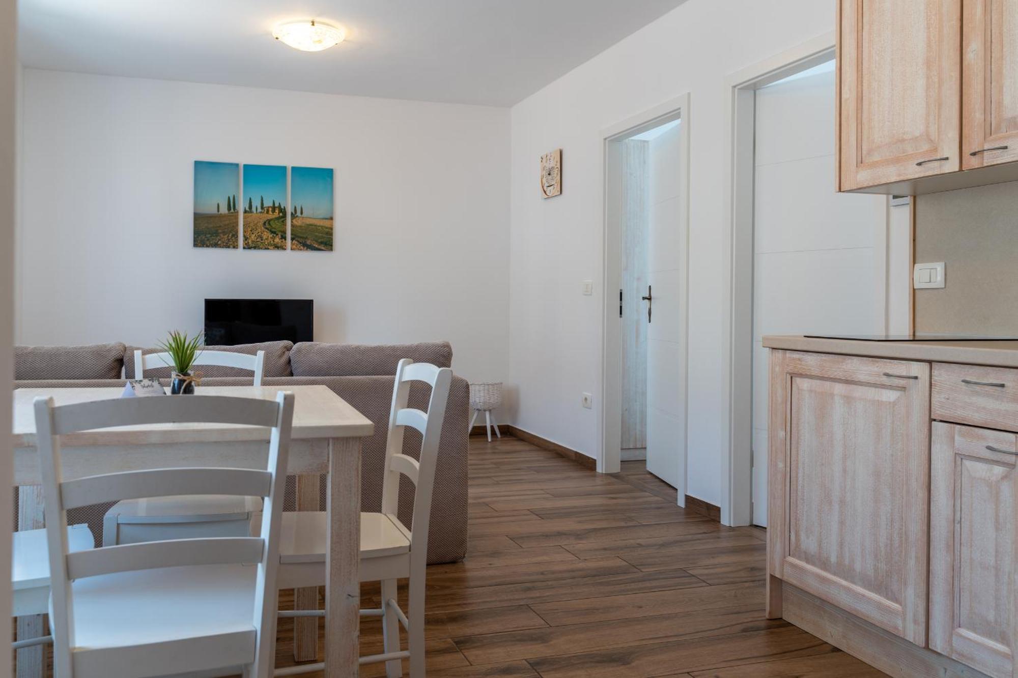 Hotel Stara Sola - Oleander Resort Korte エクステリア 写真