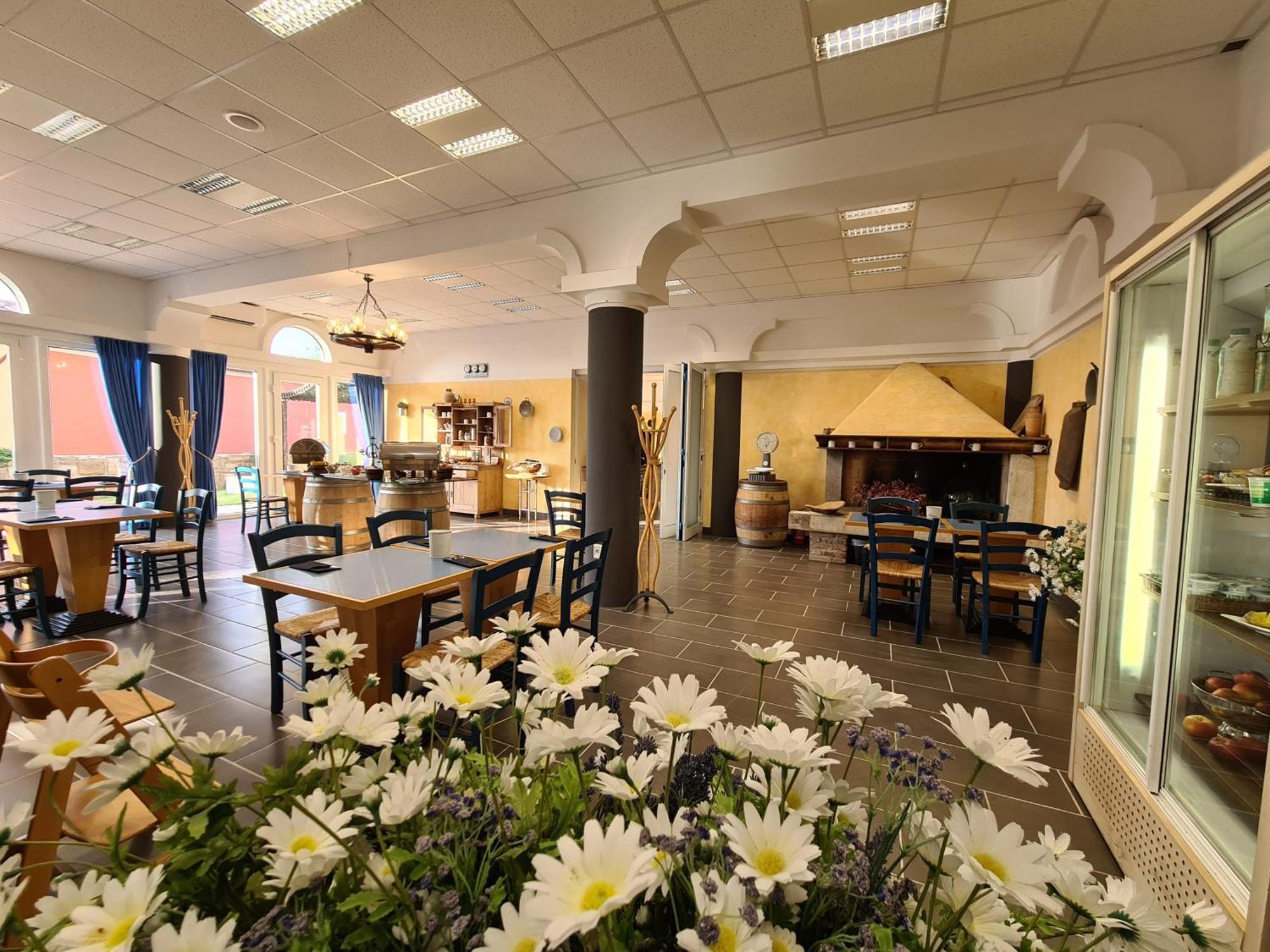 Hotel Stara Sola - Oleander Resort Korte エクステリア 写真